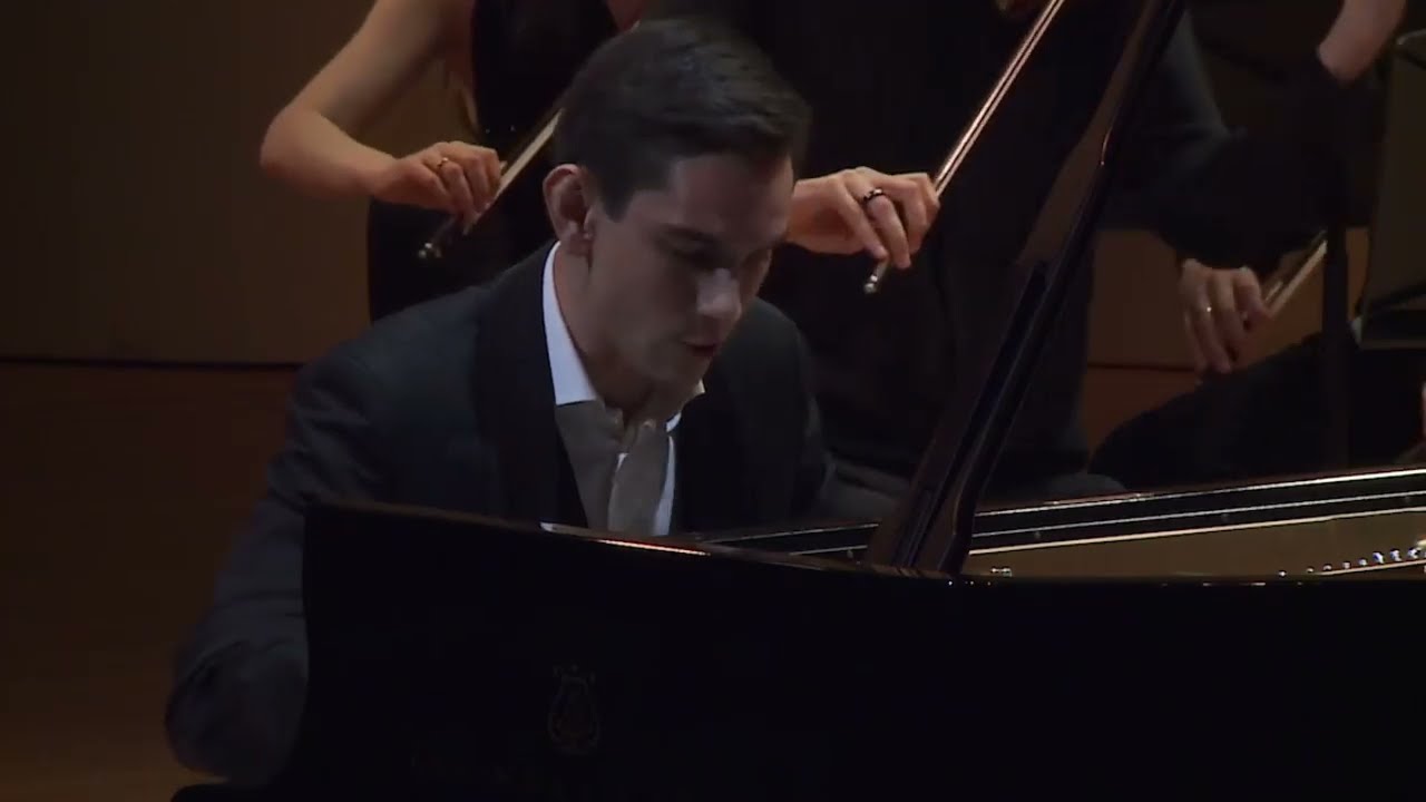 Chopin - Concerto No. 1 for Piano (Dmitry Shishkin), bis