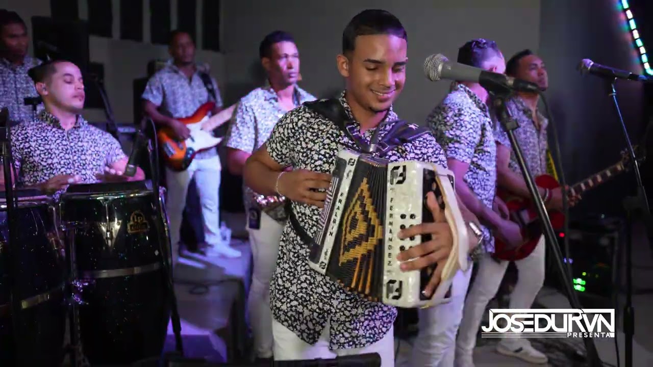 The New Mambo - Las Indias De Bani (En Vivo)