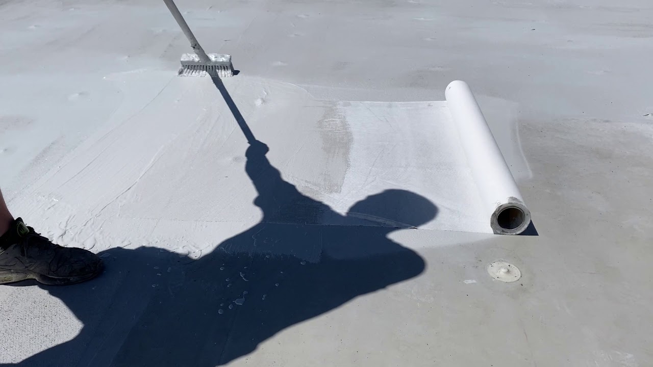 Flachdachsanierung mit Flüssigkunststoff Flachdachabdichtung mit Flüssigkunststoff