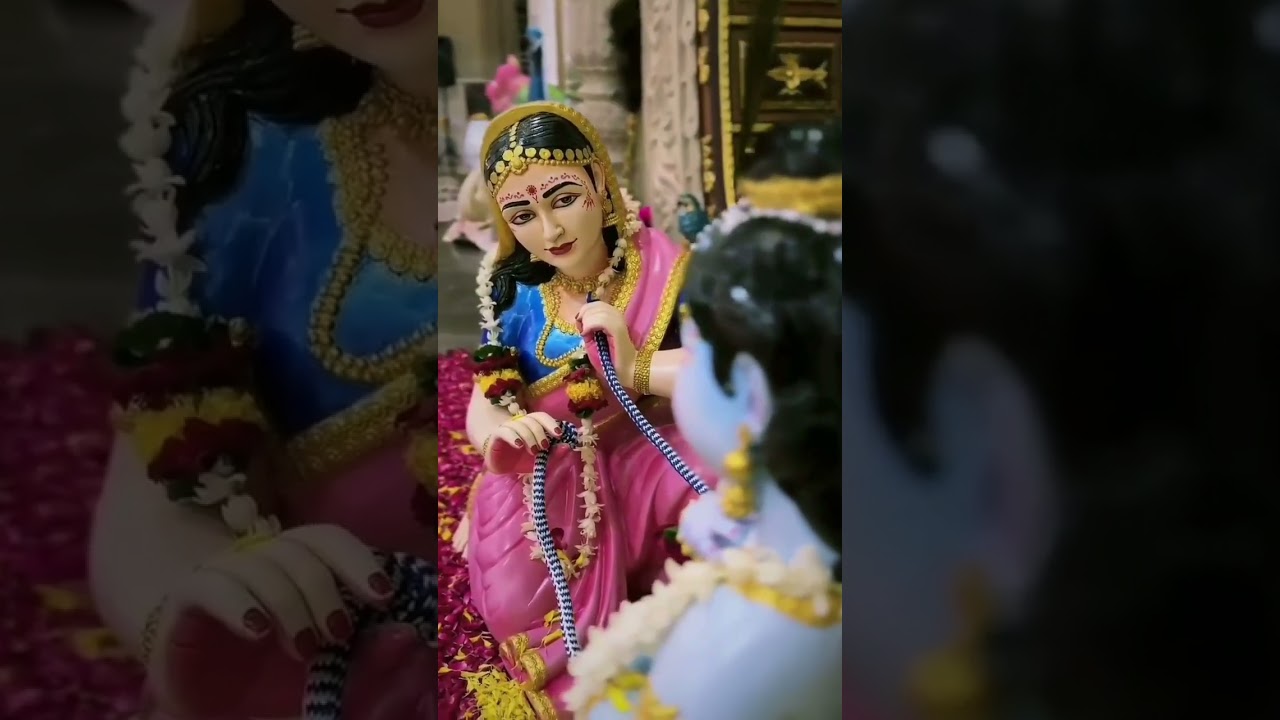 माखन चोर ! #short #viral #vrindavan #shortsvideo #like #krishna #vrindavandarshan #youtubeviral