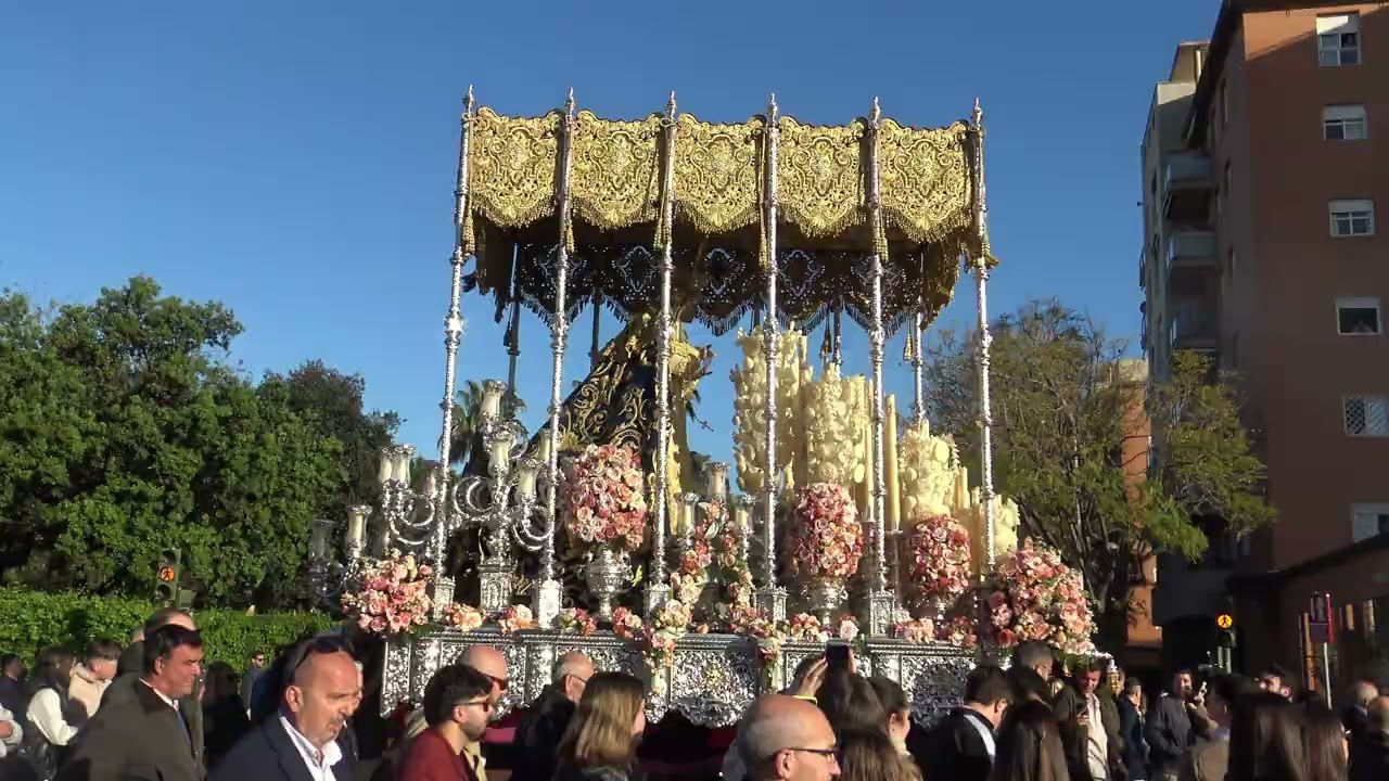 Virgen del Rosario de San Pablo en Avenida Pablo Iglesias