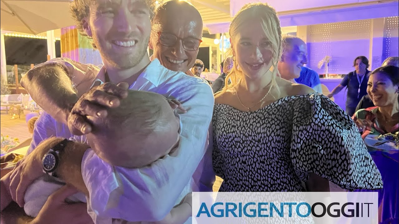 Clizia e Paolo, un amore vero. Alfonso Signorini ad Agrigento per battezzare il figlio