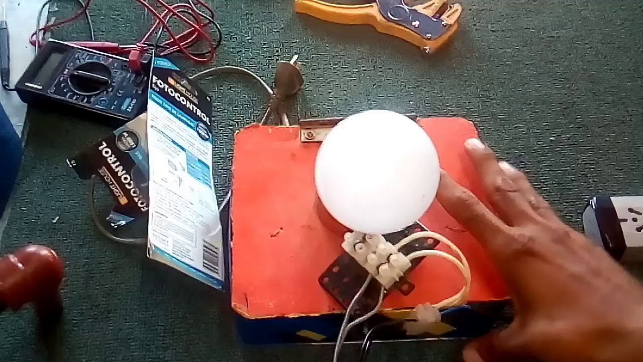 Como coneptar fotocélula de 4 cables