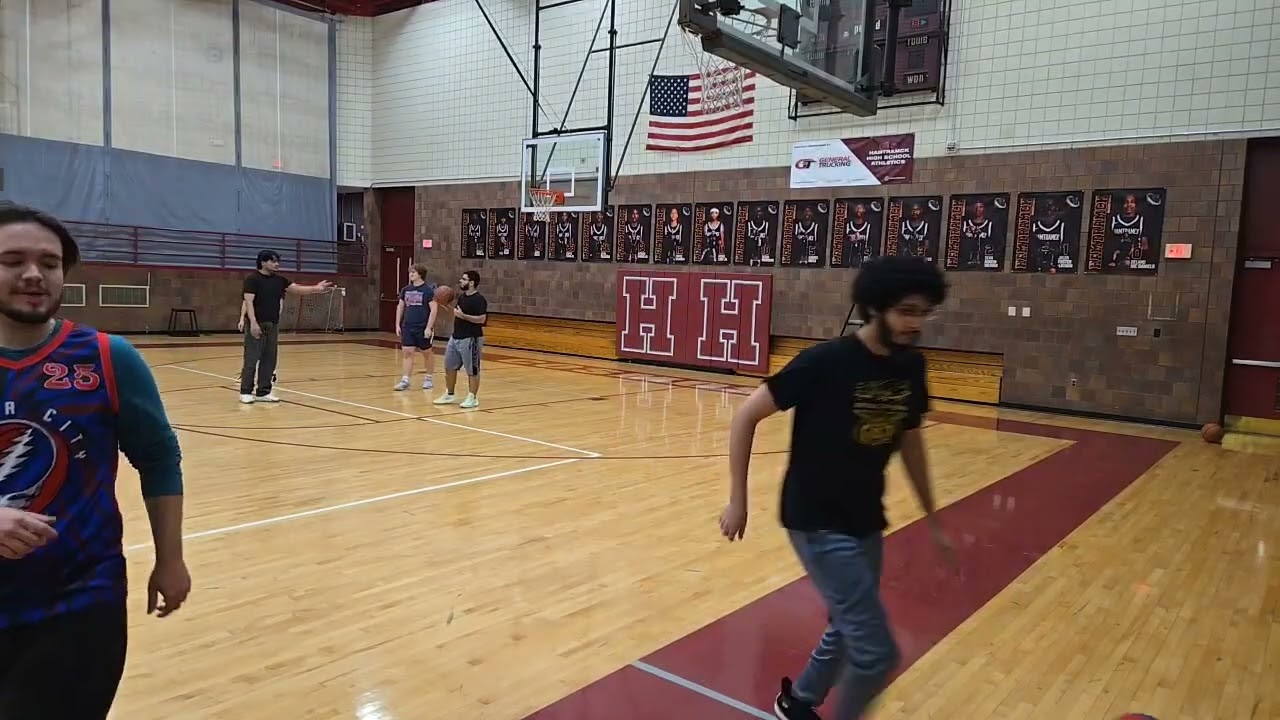 Mikom1k hooping 😱😱😱 (Game 1)