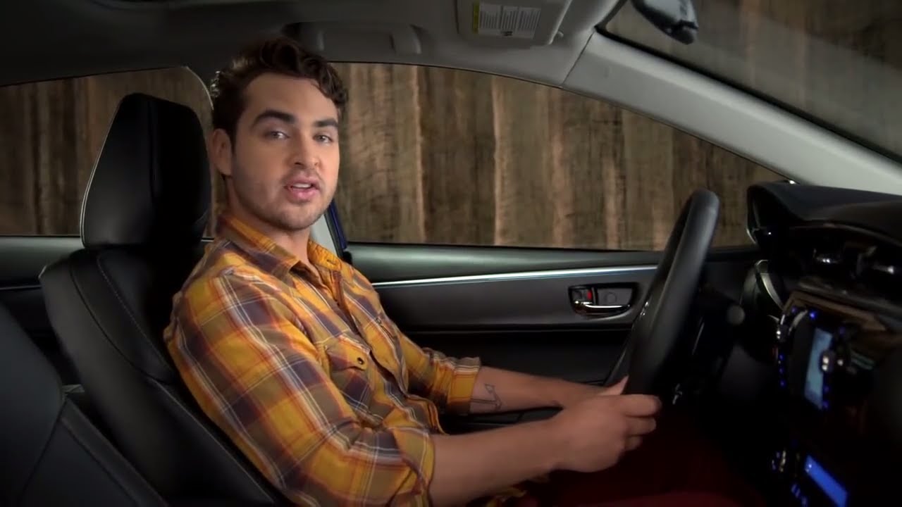 2014 Corolla How-To: One-Touch 3-Blink Turn Indicators | Toyota