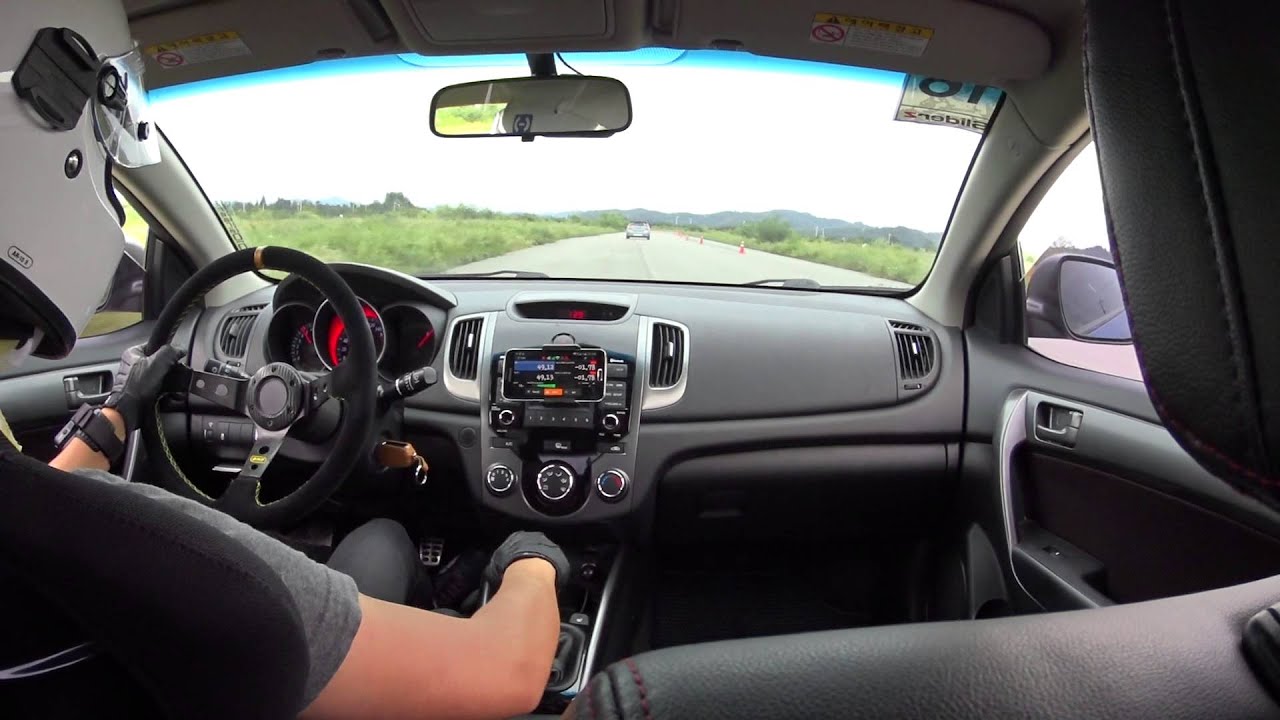 Forte Koup 2.0 vs i30 turbo