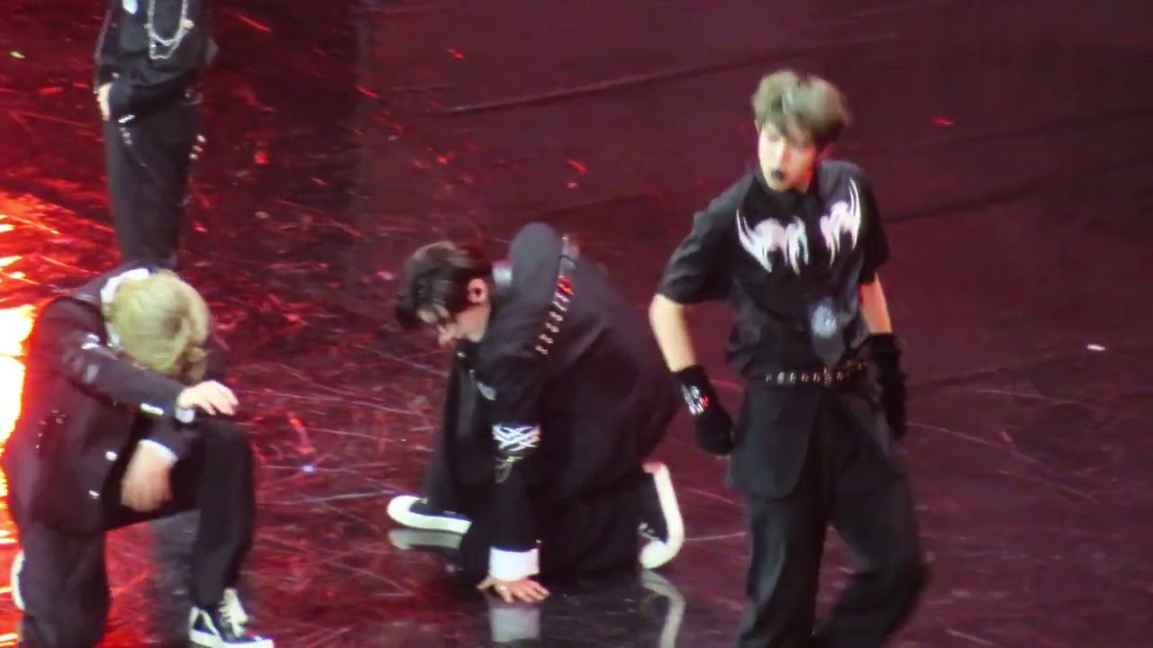 ENHYPEN - Fever MUSIC BANK PARIS 230408