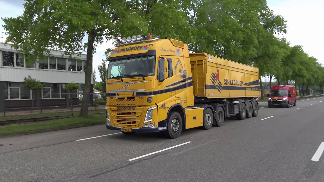 Volvo on the road 56