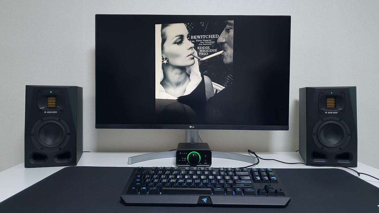 ADAM AUDIO A4V 모니터 스피커 연주 음악 사운드