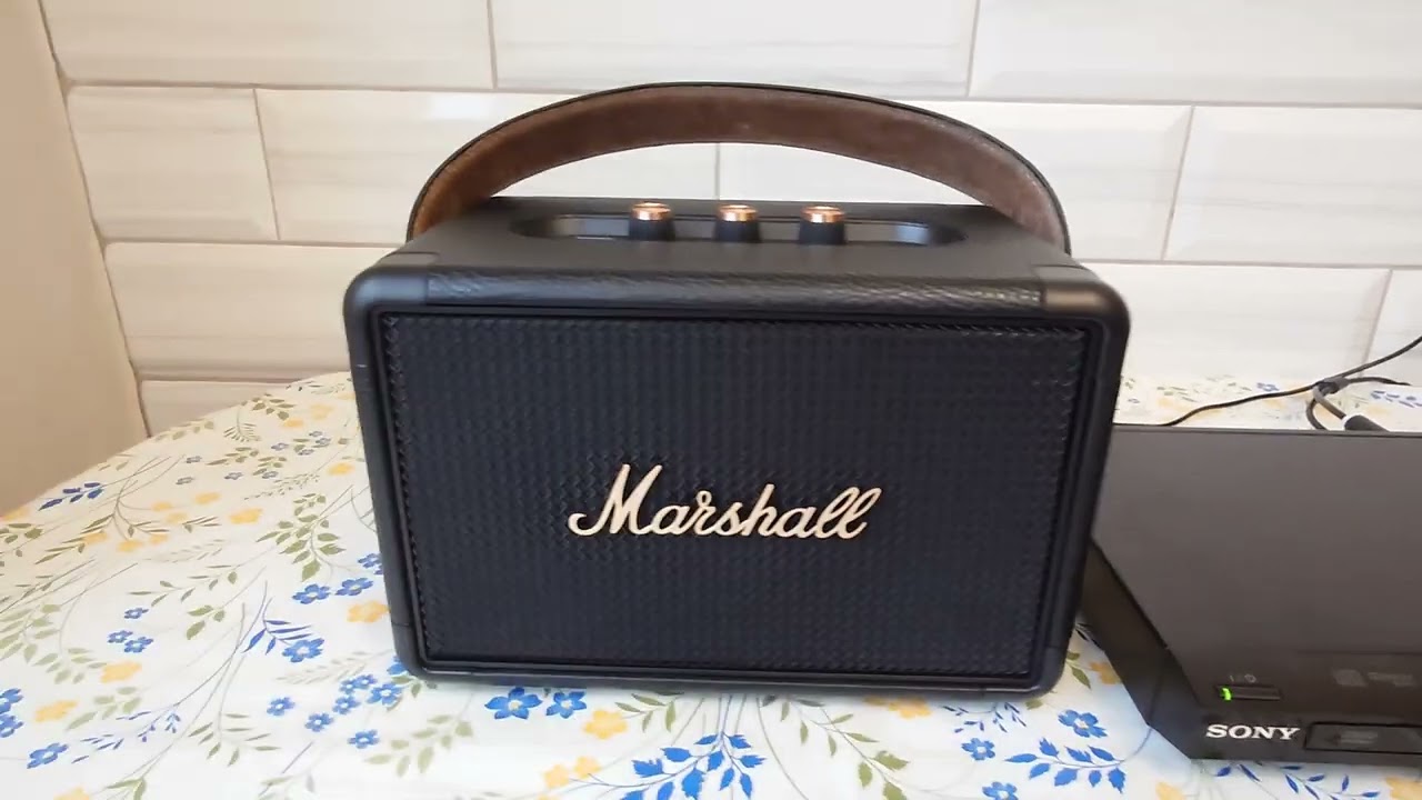 Слушаем,как звучит Marshall Kilburn 2 (Реплика).