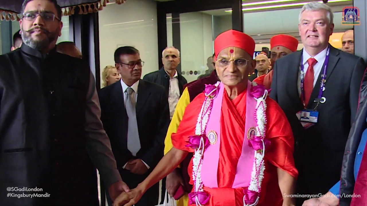Acharya Swamishree Maharaj Arrives in UK - 2019