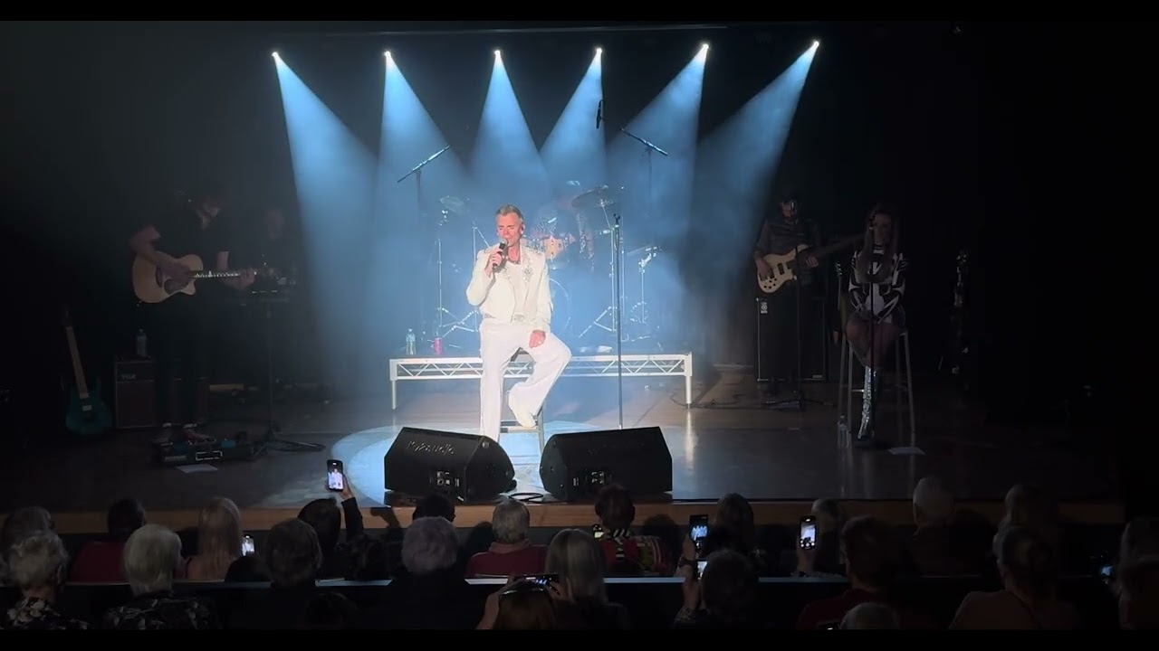 Mike Andrew as Robbie Williams - Better man from Better Man Australia tour September 2025 