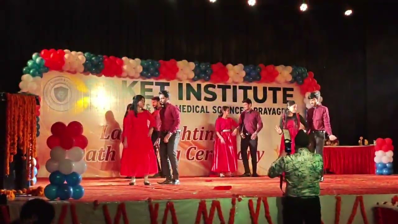Lamp lighting program in senorita song...