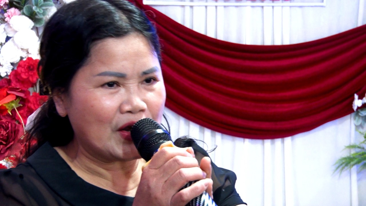 CÔ QUỲNH HÁT MỘT KHÚC DÂN CA MỘT CÂU QUAN HỌ