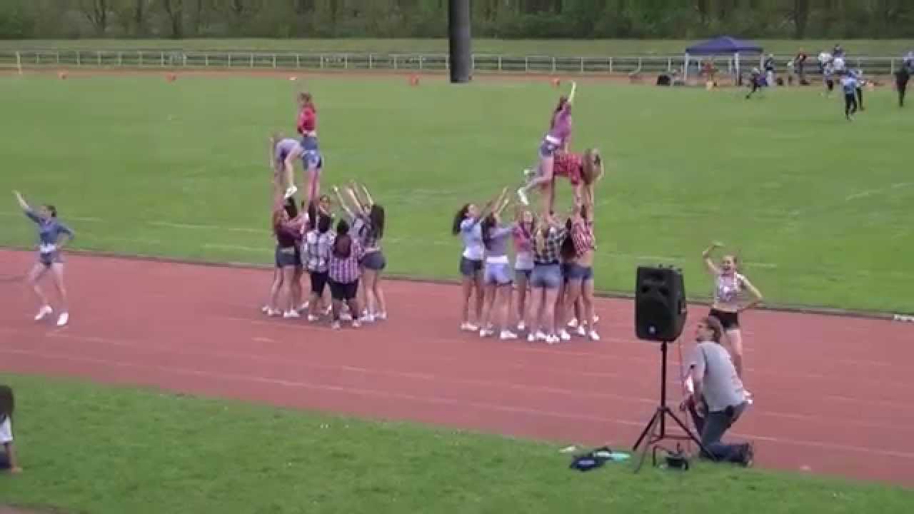 Halftime Show by the Regensburg Phoenix Cheerleaders