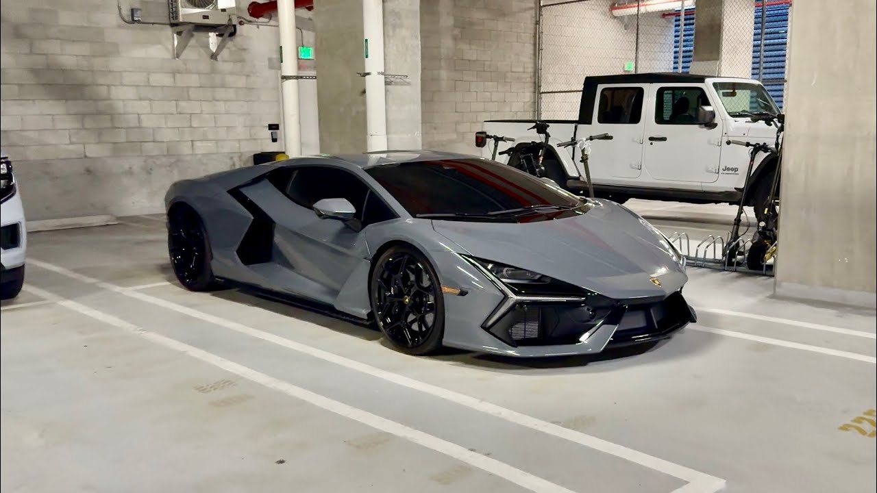 Этот Lamborghini Revuelto &mdash; просто невероятный! Полный обзор 🤯