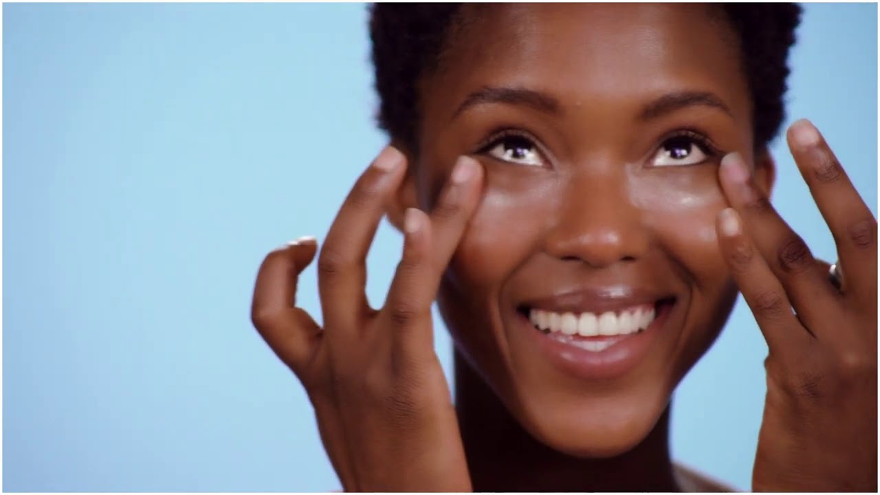 How to use Sunday Riley Autocorrect Brightening & Depuffing Eye Contour Cream | Cosmetify