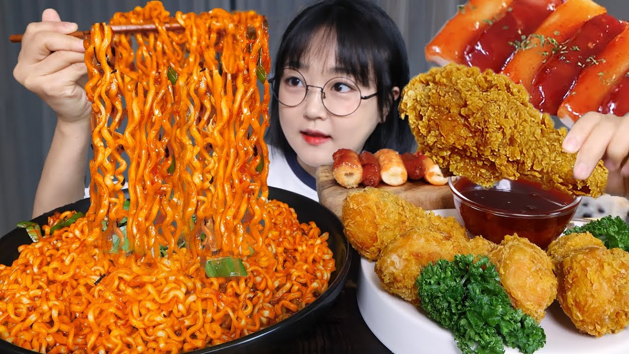 Острые лапша Buldak и хрустящая жареная курица🔥Mukbang ASMR