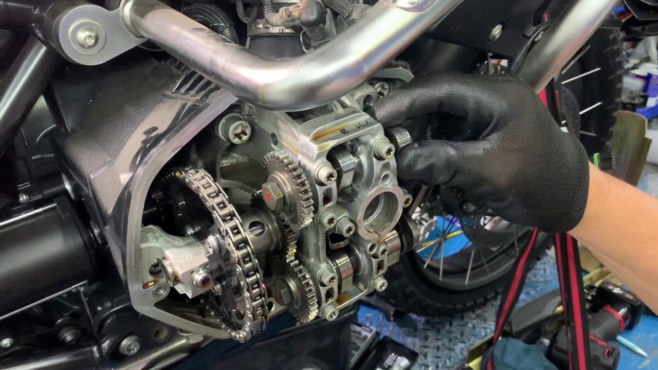 BMW R1200GS Adventure LC : 40K maintenance and cam alignment