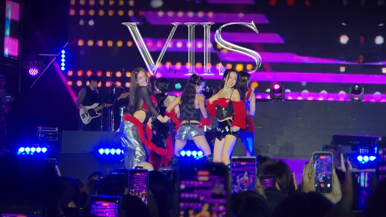 VIIS - เจ็บนิด…นิด + จีนี่ จ๋า + Bump Boom Boom (Pattaya Countdown 2026 Monomax 2025.12.29) Fancam 