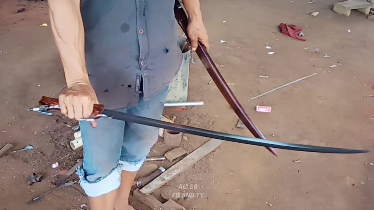 How to make a sword ,seeing his work is chaotic, but the sword he made was very amazing and sharp