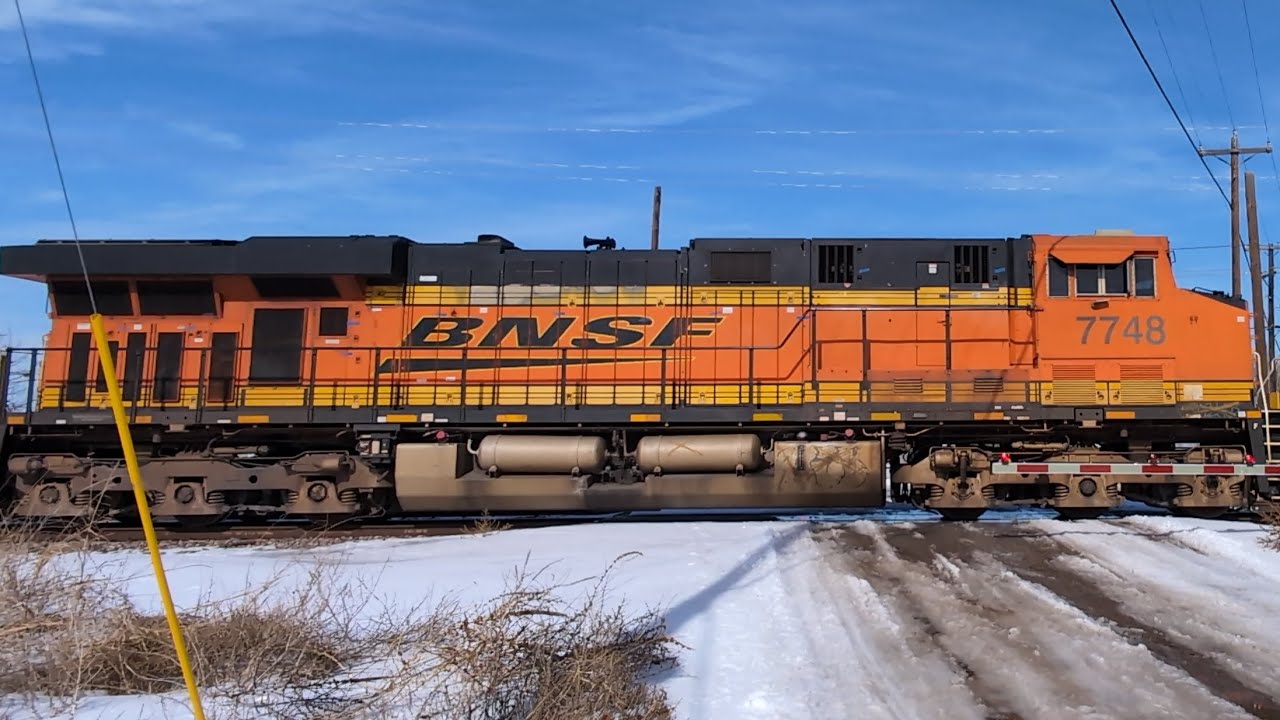 Railfan Capture #66: BNSF 7748