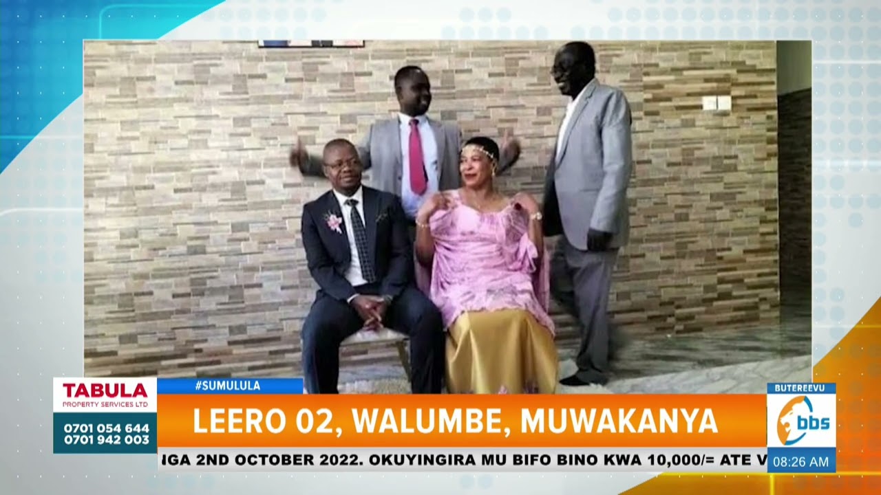 Pulezidenti wa FUFA Moses Magogo akigadde ne Sipiika Anita Among.....Afuuse mukyala nnamba 3
