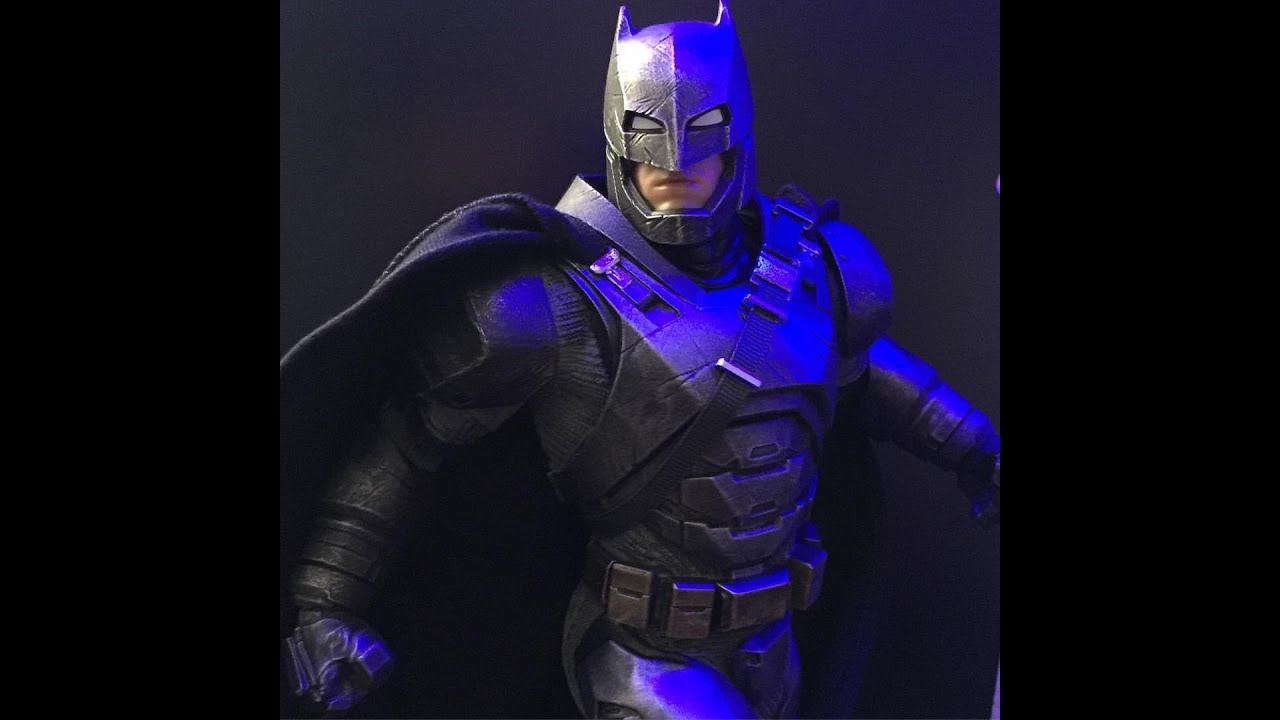 DC Collectibles Batman v Superman: Dawn of Justice 1/6 Scale Statue - Armored Batman