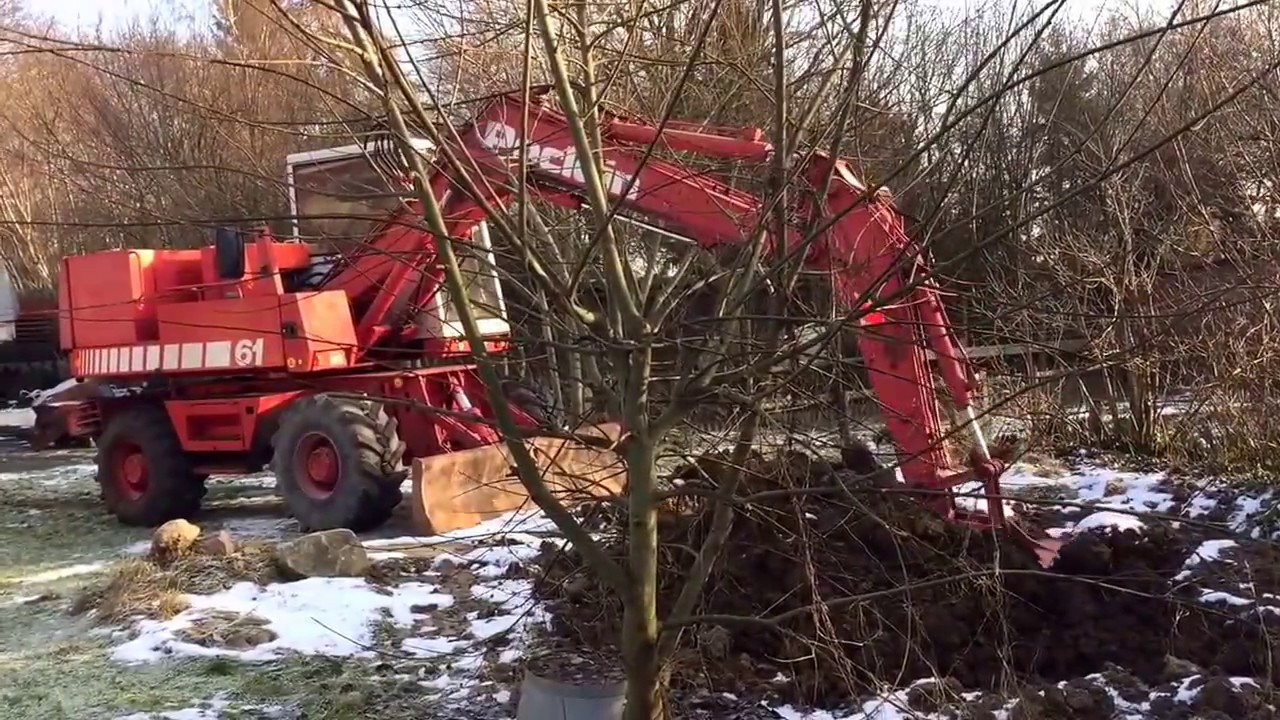 Poclain 61 P Bagger (Baujahr 1986) im Einsatz - Poclain 61 P excavator (year 1986) at work
