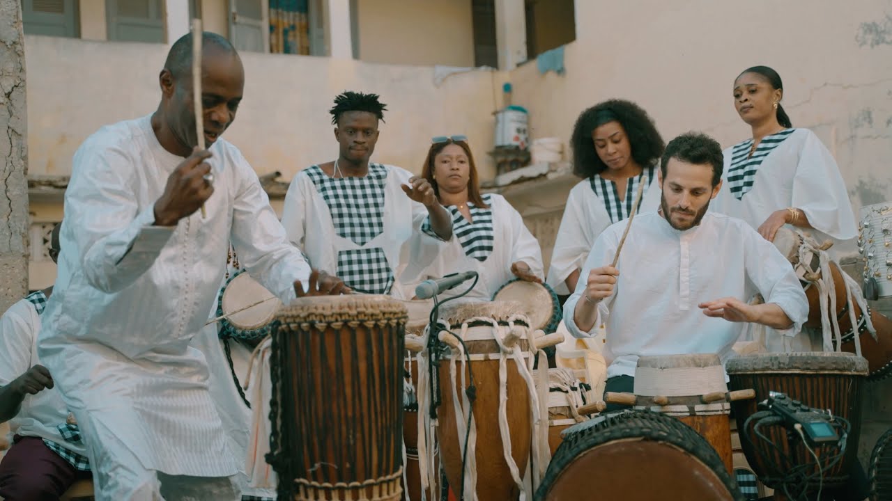 ROSE RHYTHM &bull; Ben Aylon & Les Rosettes (Doudou Ndiaye Rose)