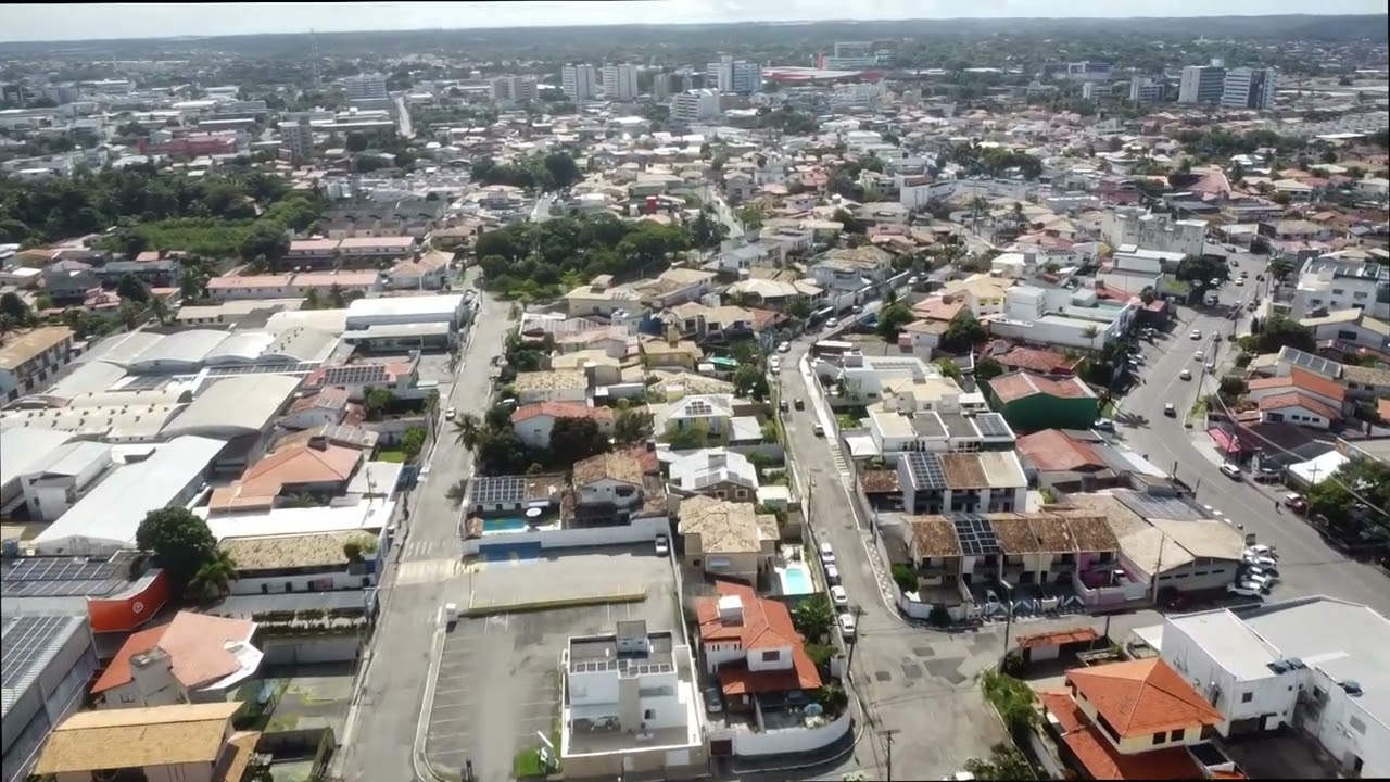 Vilas do Atlântico Vista do Alto: Sobrevoo pela Avenida Luiz Tarquínio | Lauro de Freitas - BA