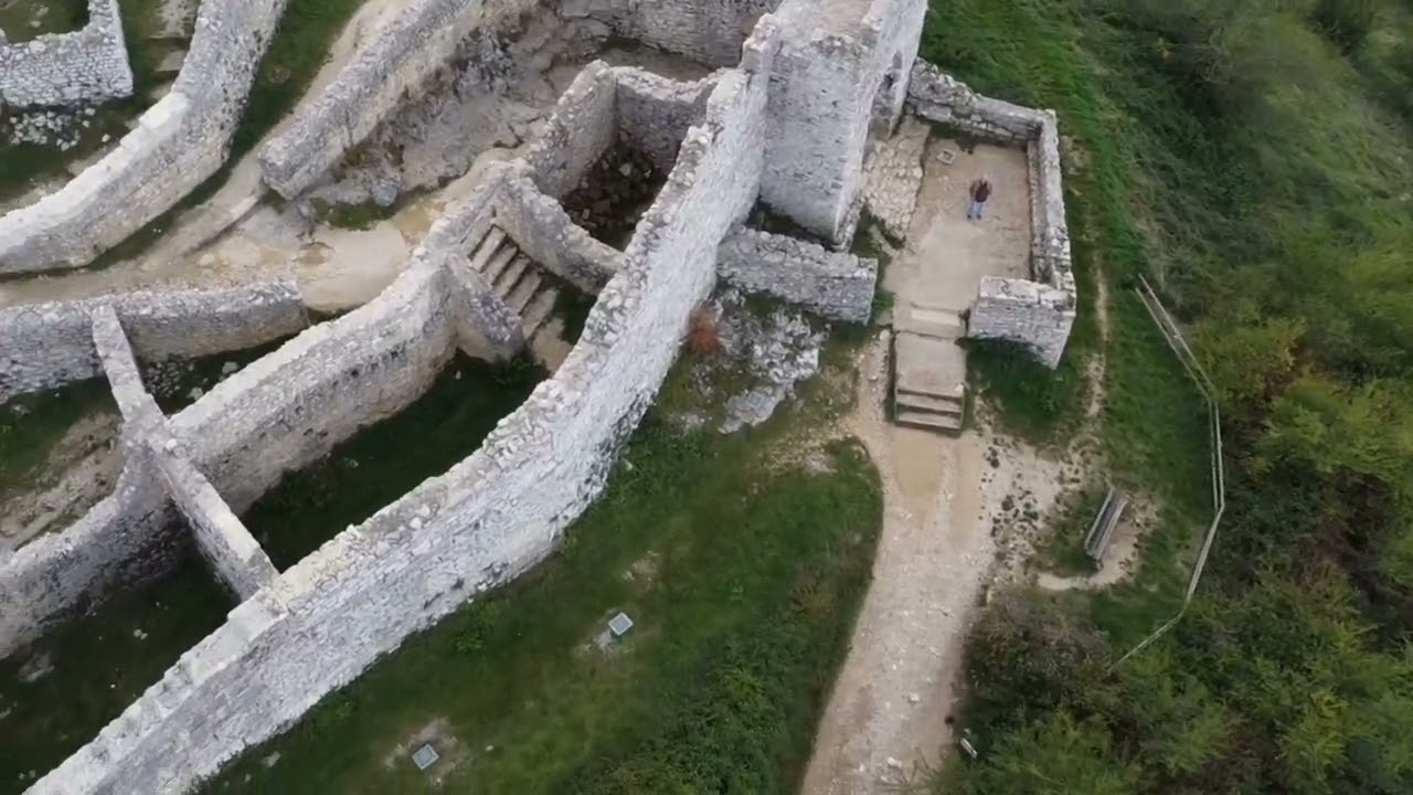 Petite balade automnale au site du CHÂTEAU DE CRUSSOL