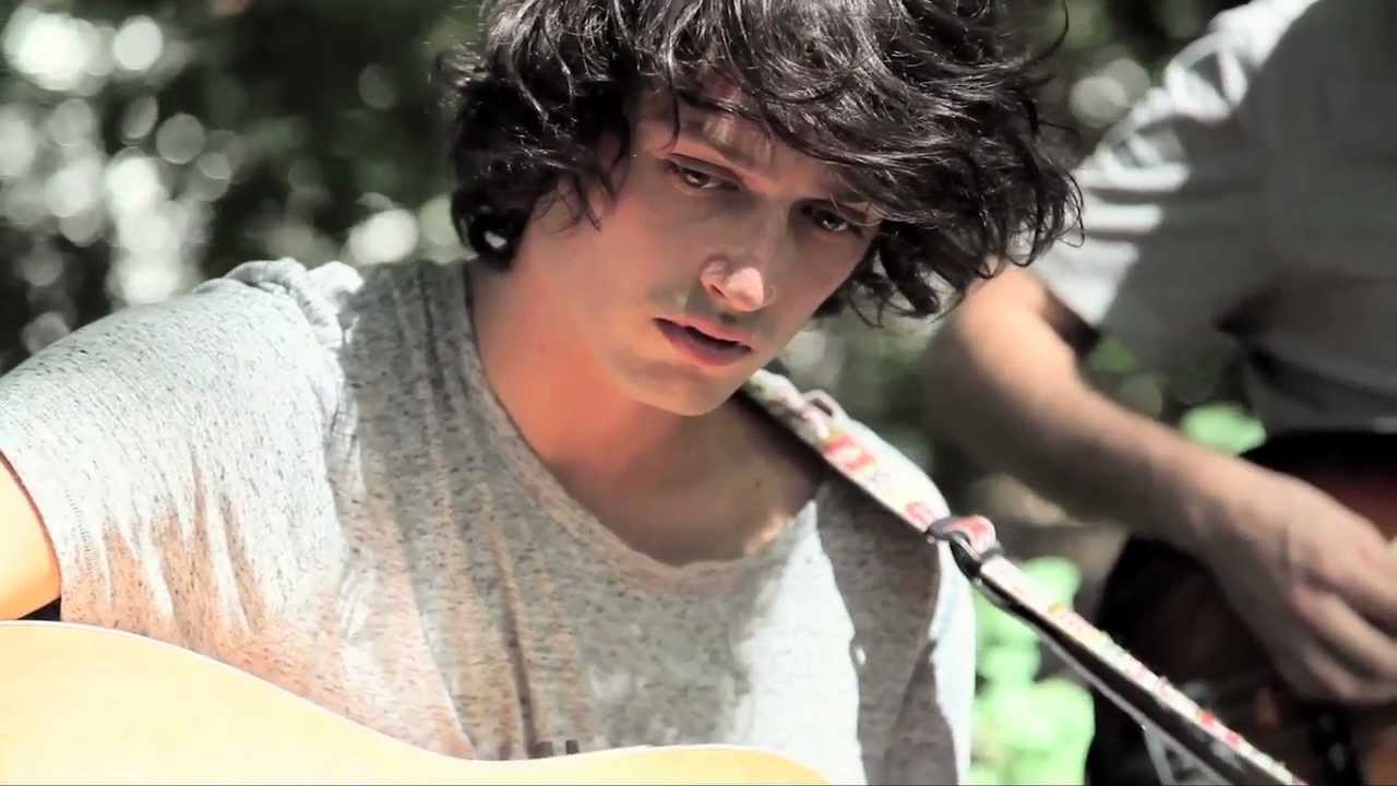 Classroom Concert / THE ARTIFICIAL HARBOR / When we were young (jetzt.de Special)