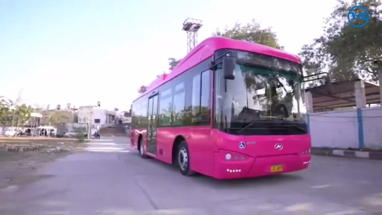 Pink Bus Service starts in Karachi on Feb 01, 2023