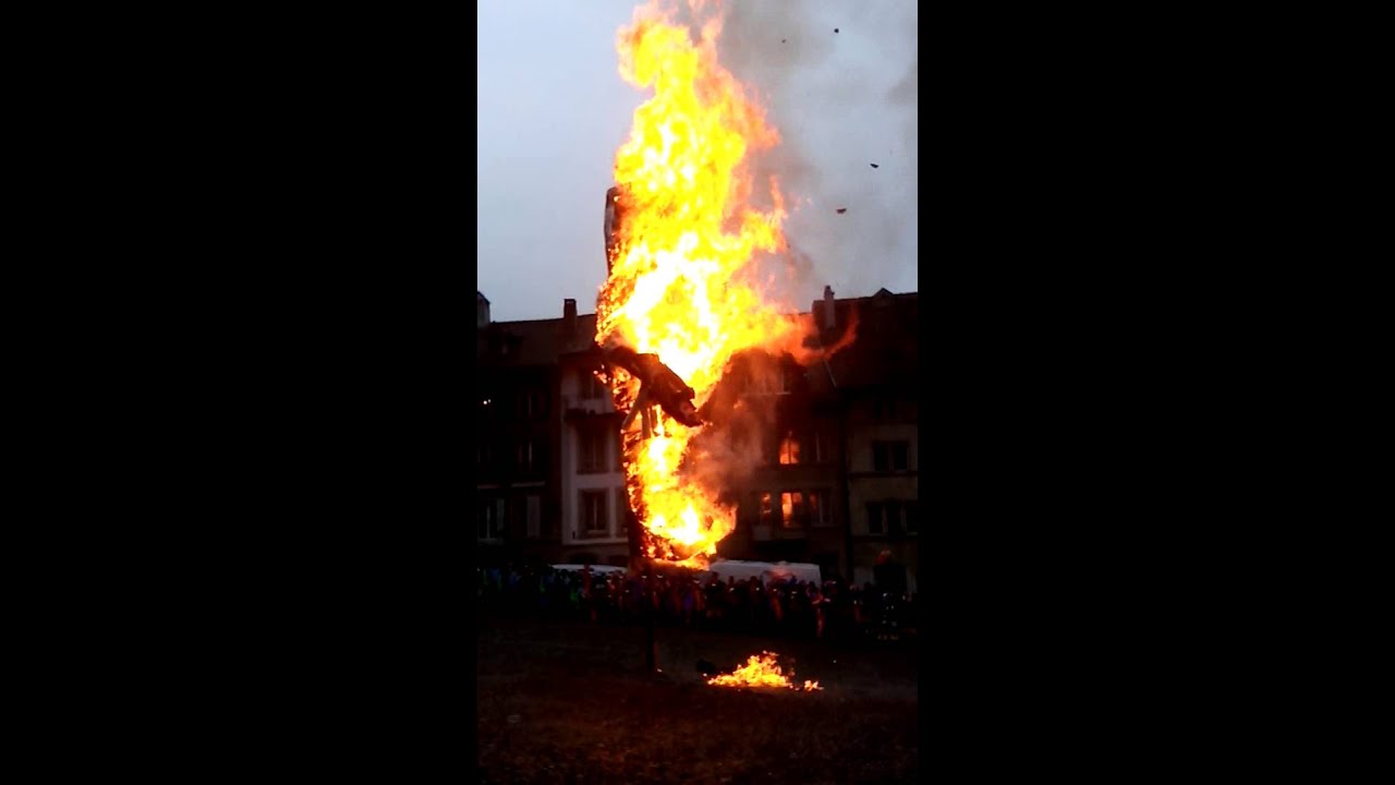 Mise à mort du Grand Rababou: Le Bourge brûle