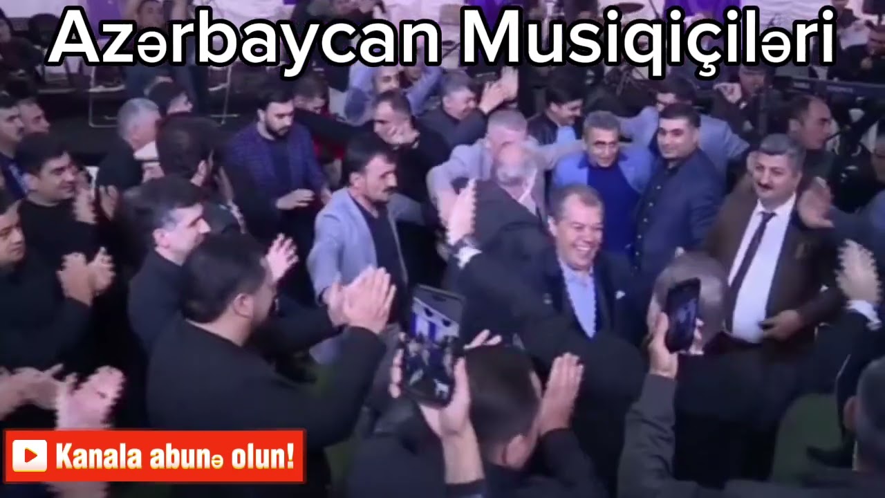 Hüseyn Məhəmməd oğlu övladının toyunda bütün klarnet ifaçıları ilə