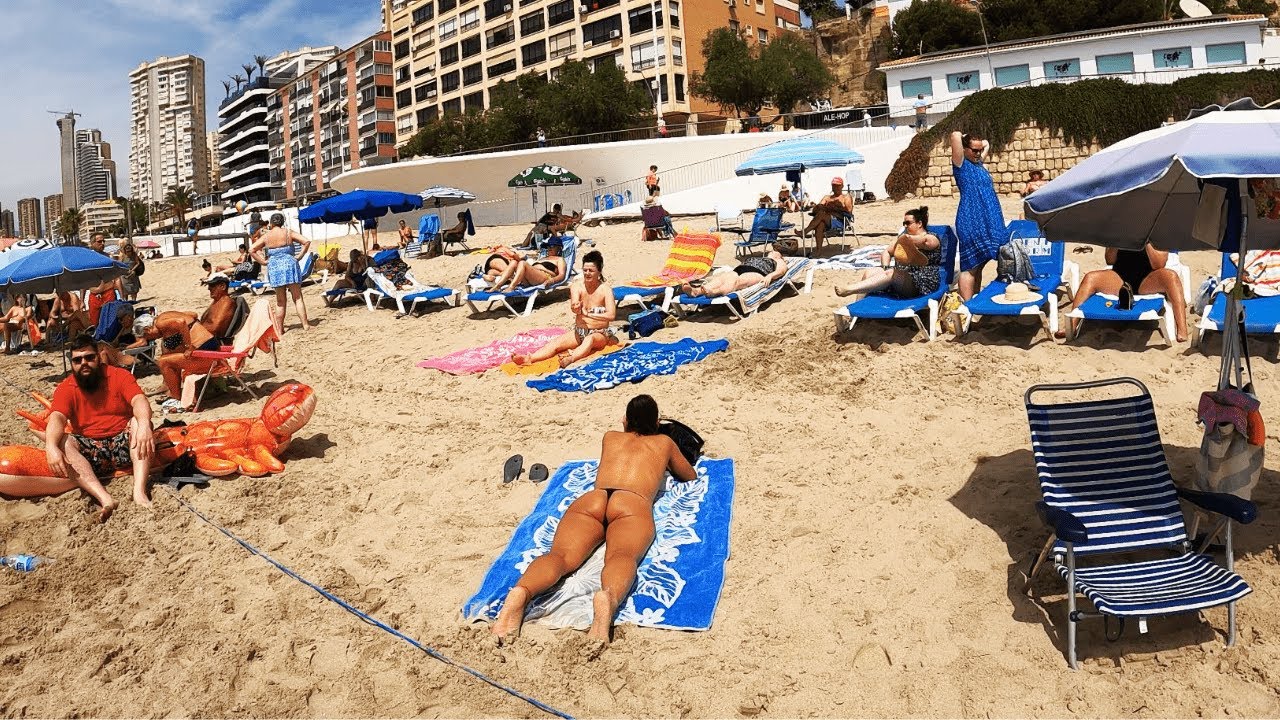 ☀️BEACH WALK / Benidorm -- Poniente BEACH --  4K VIEW 🎥