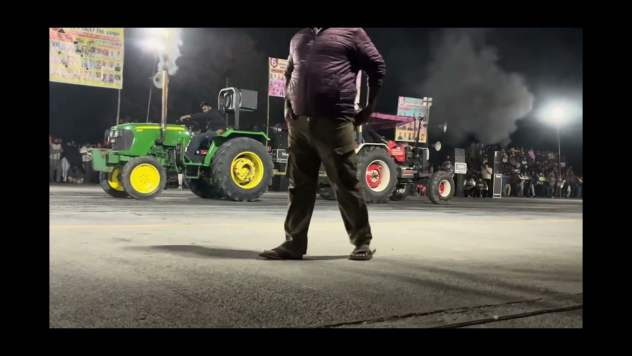 Chand pura tractor Tochan Muqabla 🚜 tractor 🚜 John Deere and Swaraj 855🚜😎🤟￼￼￼￼