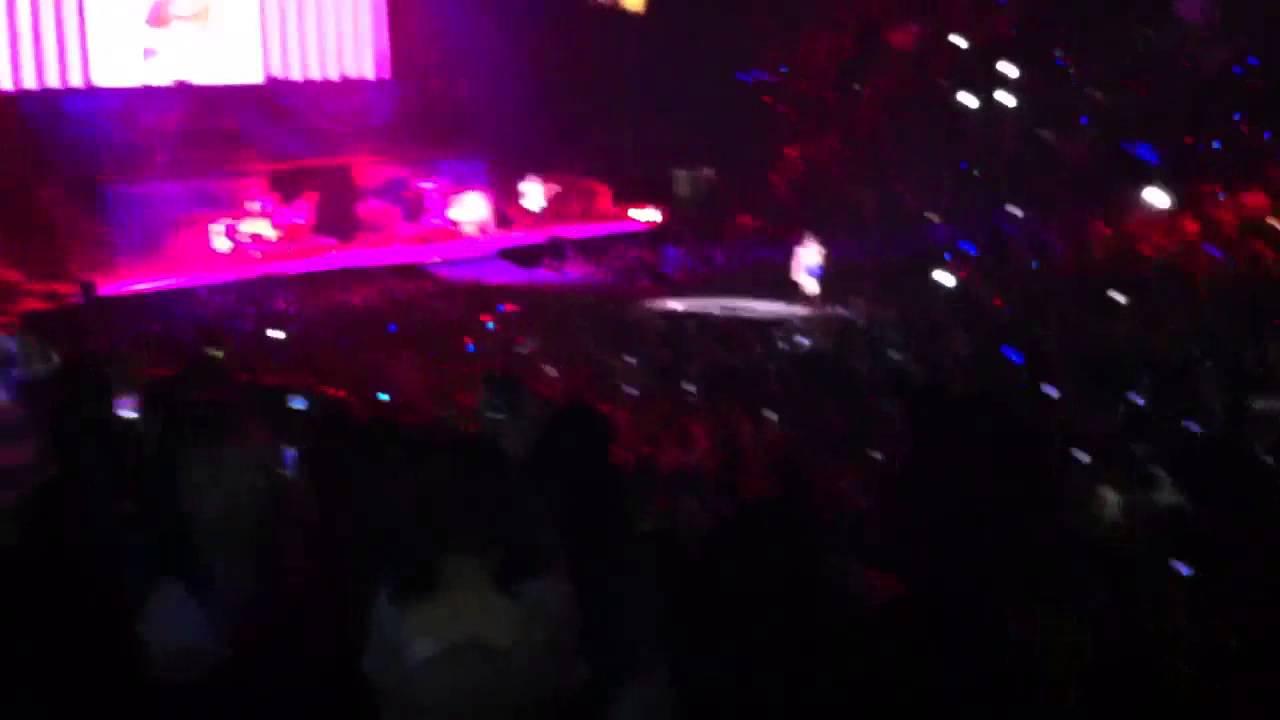 Carly Rae Jepsen Good Time in Philly