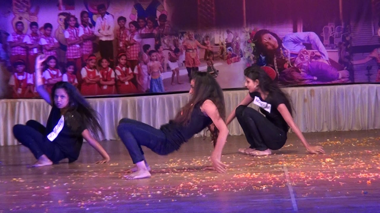 Women Empowerment Aavhari Dance (Degree College) VMDC PRERANOTSAV 2020