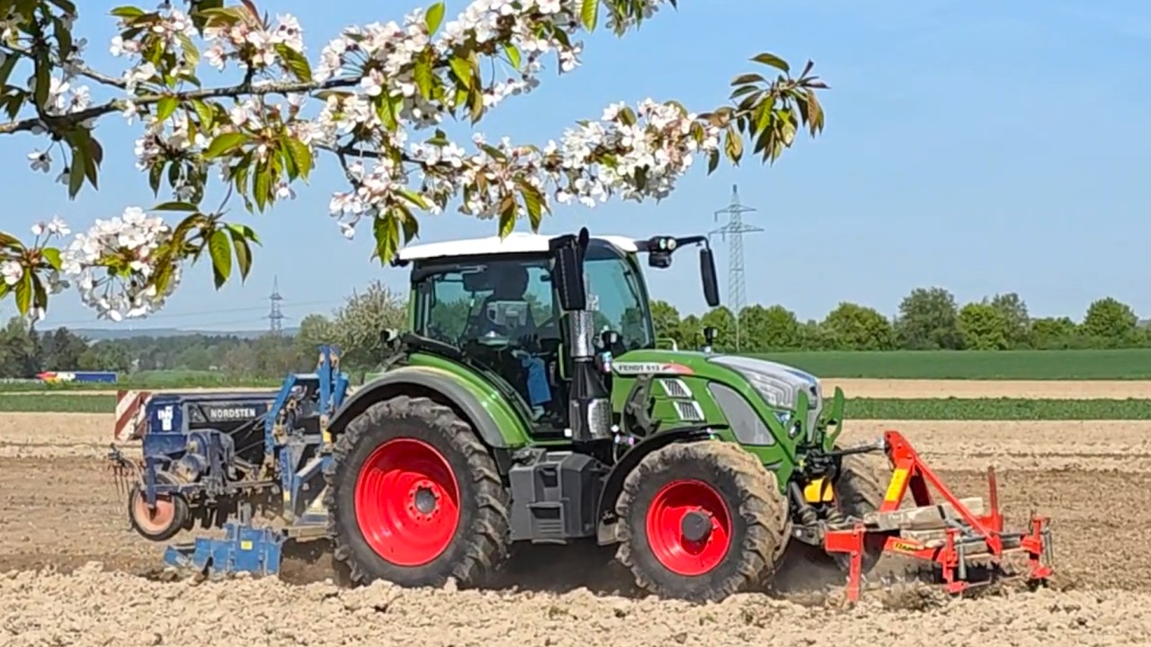 Fendt 513 Vario mit Rau Star Tiller & Rabe🐦‍⬛ Werk per GPS bei Saatvorbereitung!