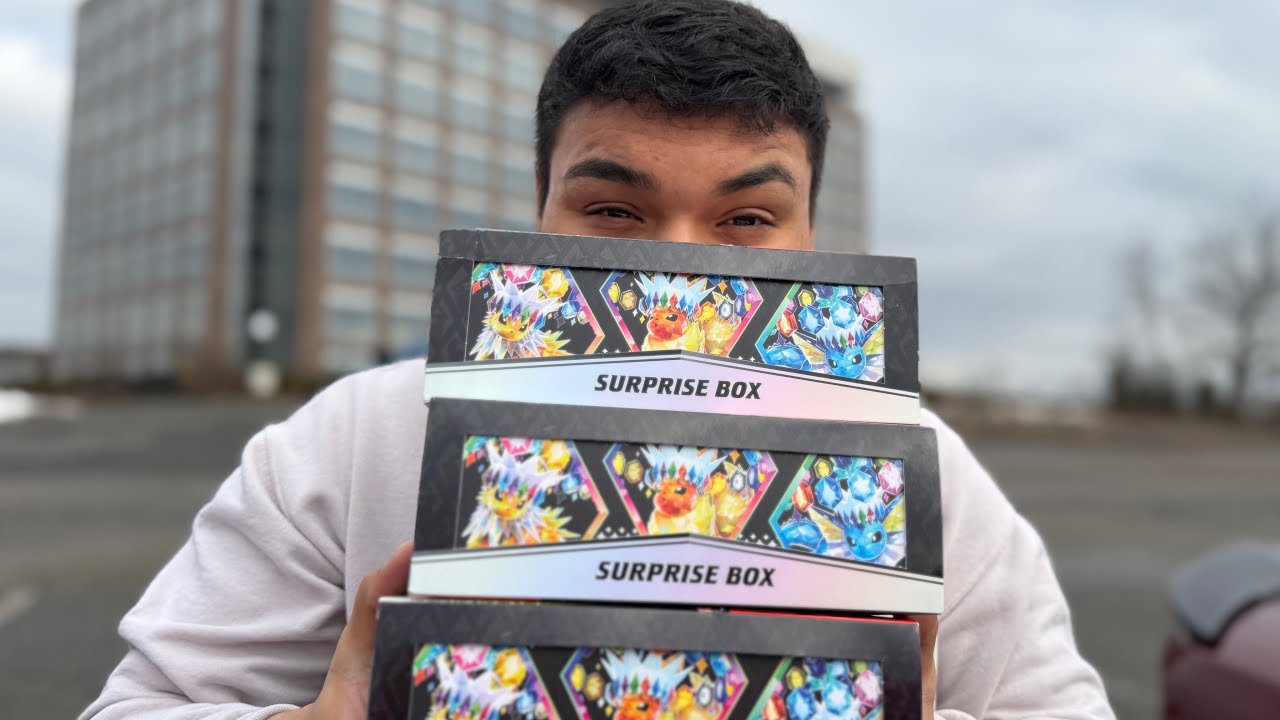 Selling Ascended Heroes Bulk at Pokemon Card Show!