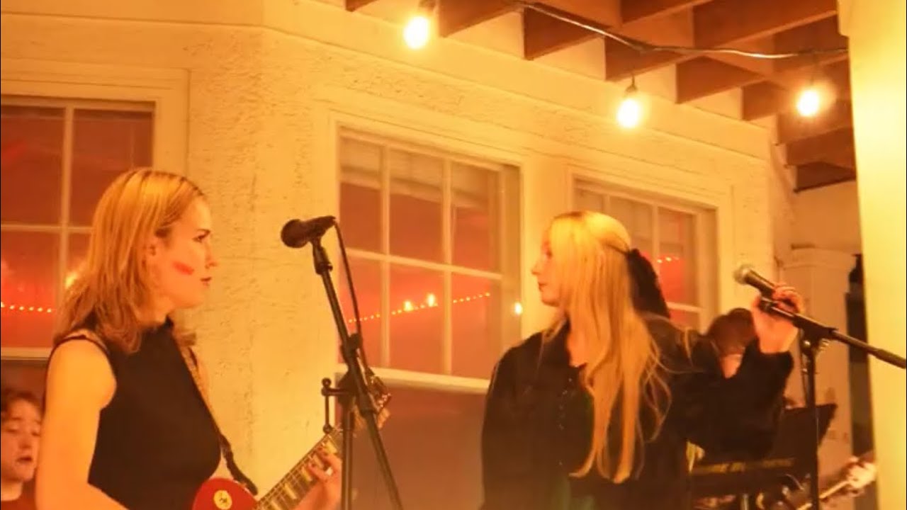 Payton&Annabelle perform original, “Eve” at house show in Ann Arbor, MI