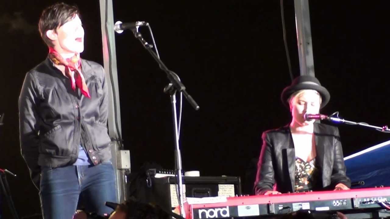 1/11 Missy Higgins - Cooling of the Embers (New/Unreleased) @ Australia Rocks The Pier, SM 7/21/11