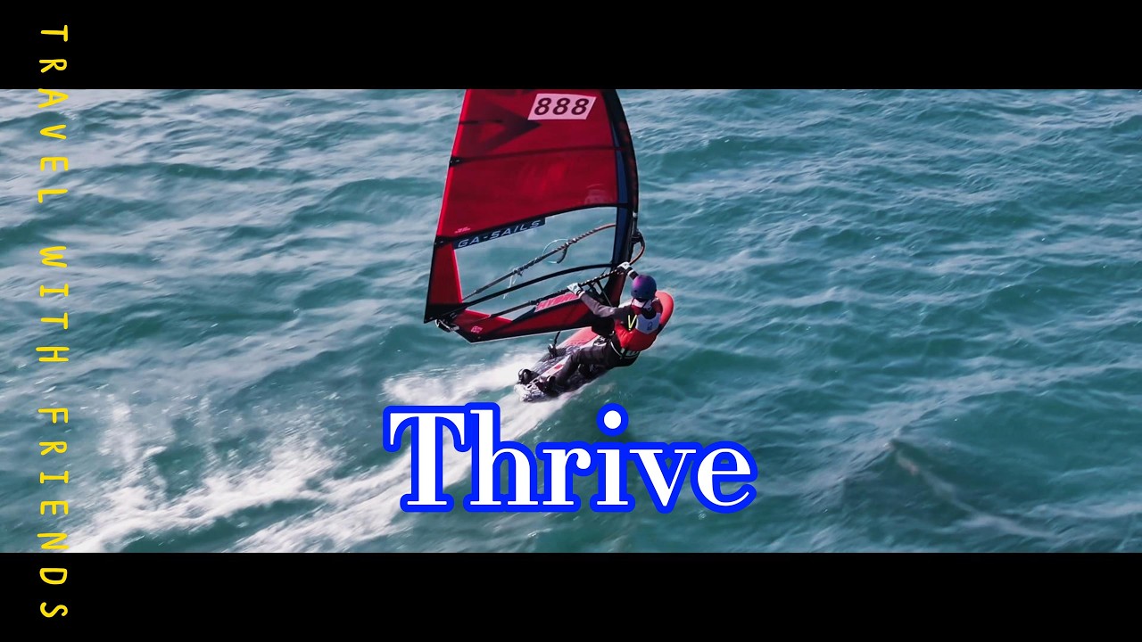 还记得去年底上海来的14岁追风少年吗Windsurfing teenage in china