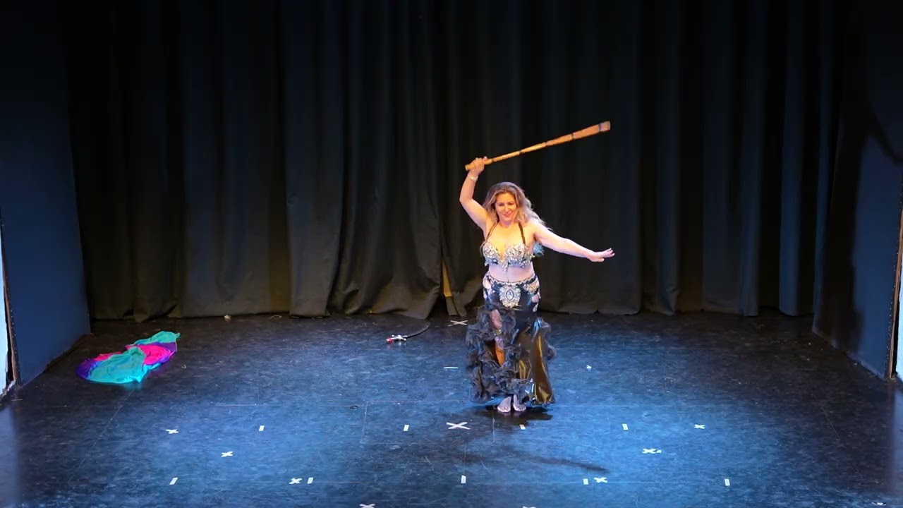 Profesorado en Danzas Arabes 2025 en 22a Gala de Alumnas Academia Fabycor