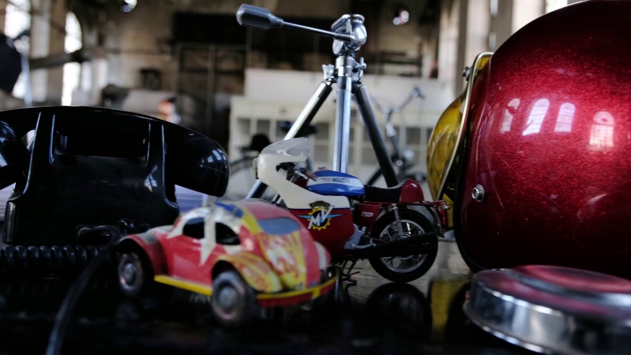 Classic motorcycles in HCB Lisbon - Technical making of