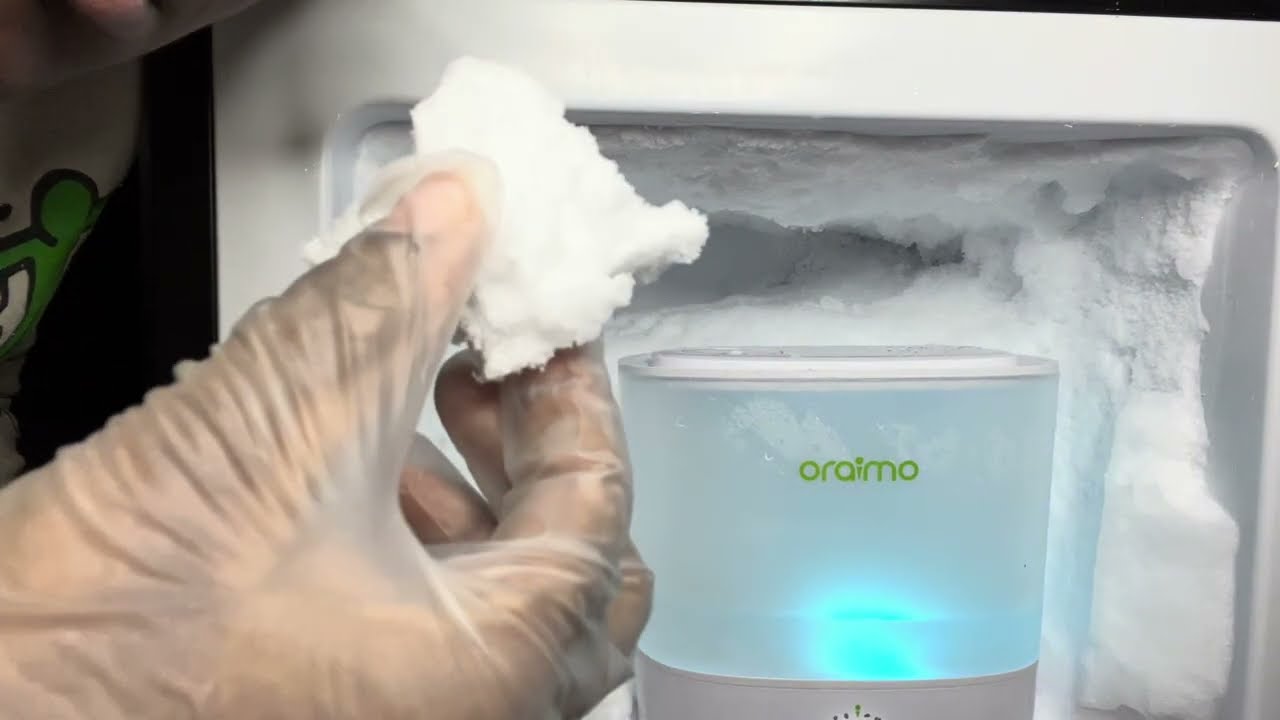 Regular & Carbonated Water Frost Build Up #asmr #crunchy #oddlysatisfying #frost #ice eating