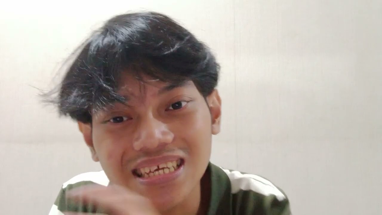 Nama : Rio Raditya Bahri Nim : 2413060014 (tema penjelasan tentang tecnososiopreneuran)