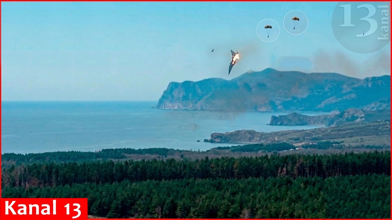 Российский истребитель Су-30 потерпел крушение во время тренировочного полета на Крымском полуост...